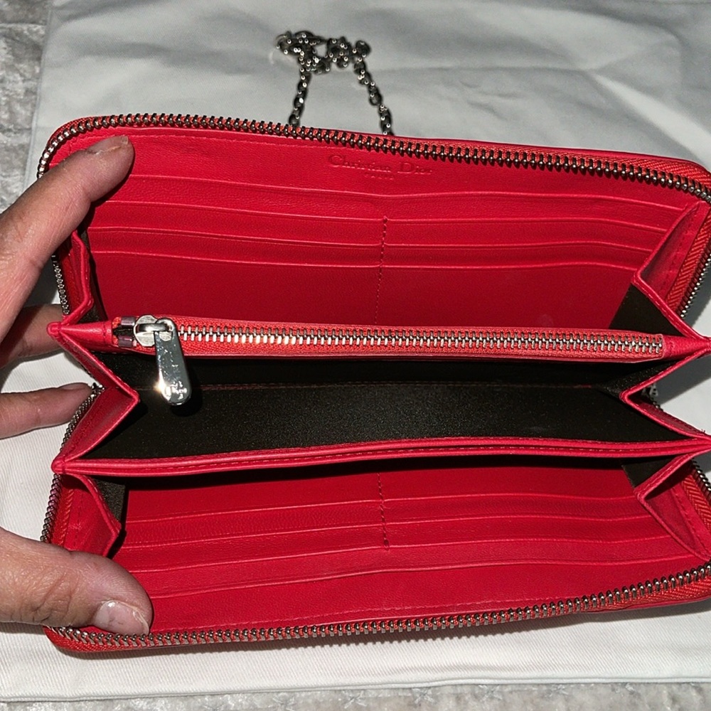 Christian Dior Preloved wallet,  non Dior chain excellent condition. - Picture 4 of 9